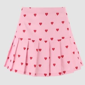 Adorable NEW Pink pleated mini skirt with Red Hearts